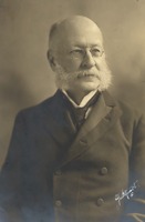 [Gregory Bernard Keen (1844-1930), A.B. 1861, A.M. 1874, portrait photograph] 